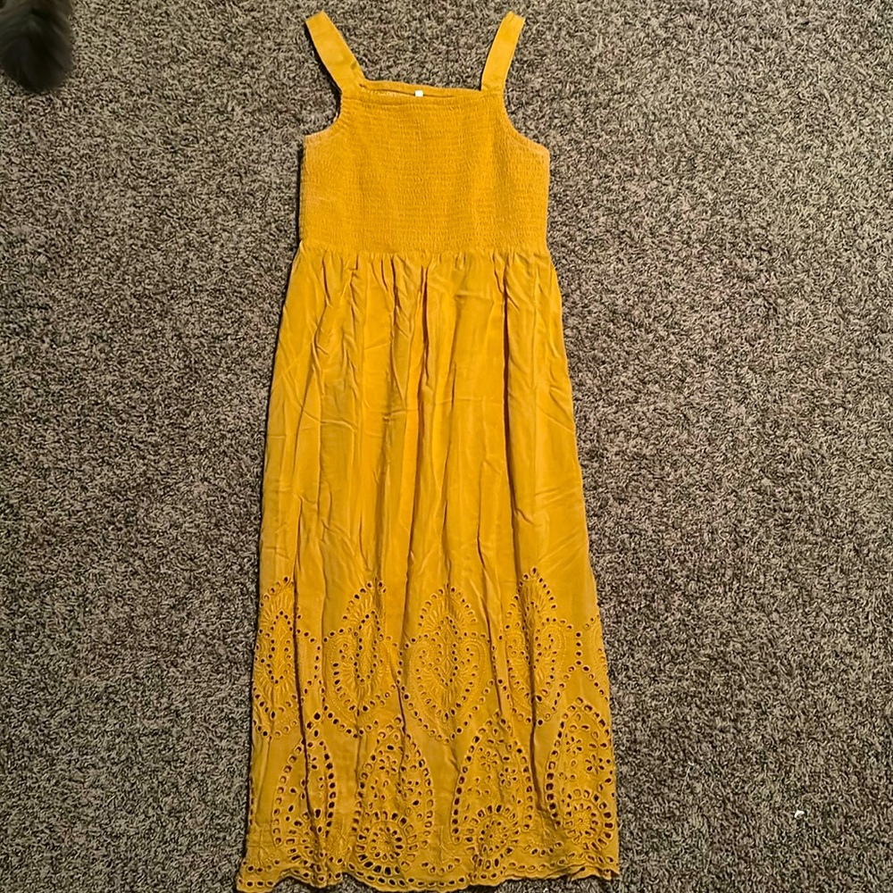 Women’s size Large yellow dress